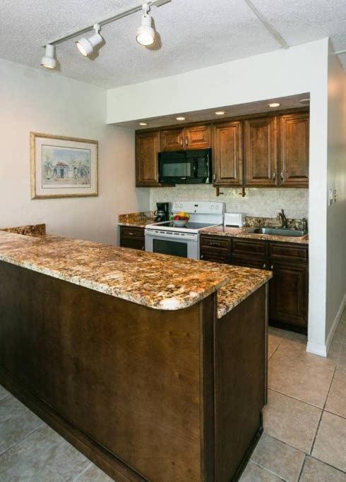Beach Living At Island Pine Villas George Town Esterno foto