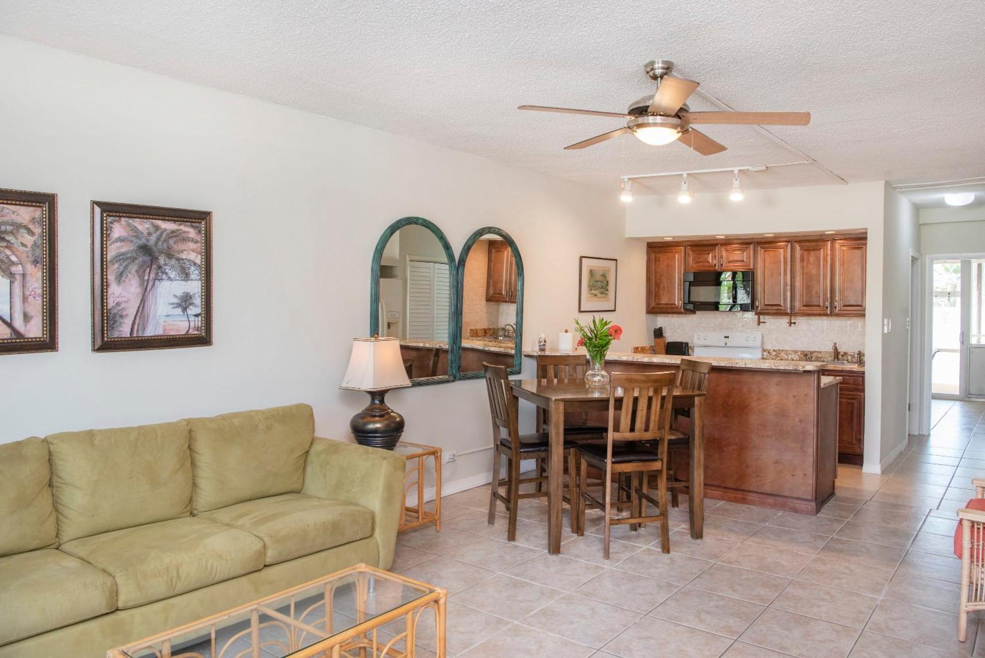 Beach Living At Island Pine Villas George Town Esterno foto